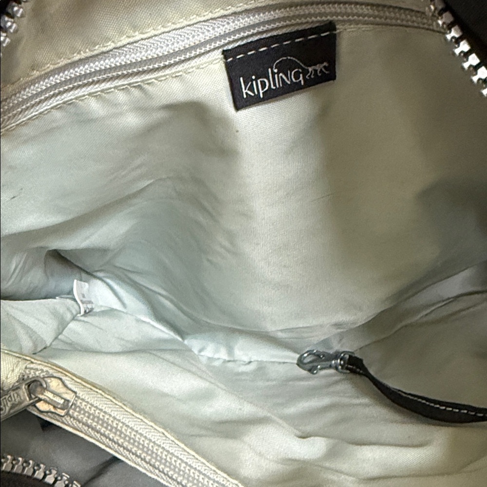 Kipling Black Weekender Shoulder Strap. Preloved - image 5